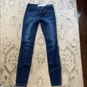 Like new Abercrombie and Fitch 4L jeggings